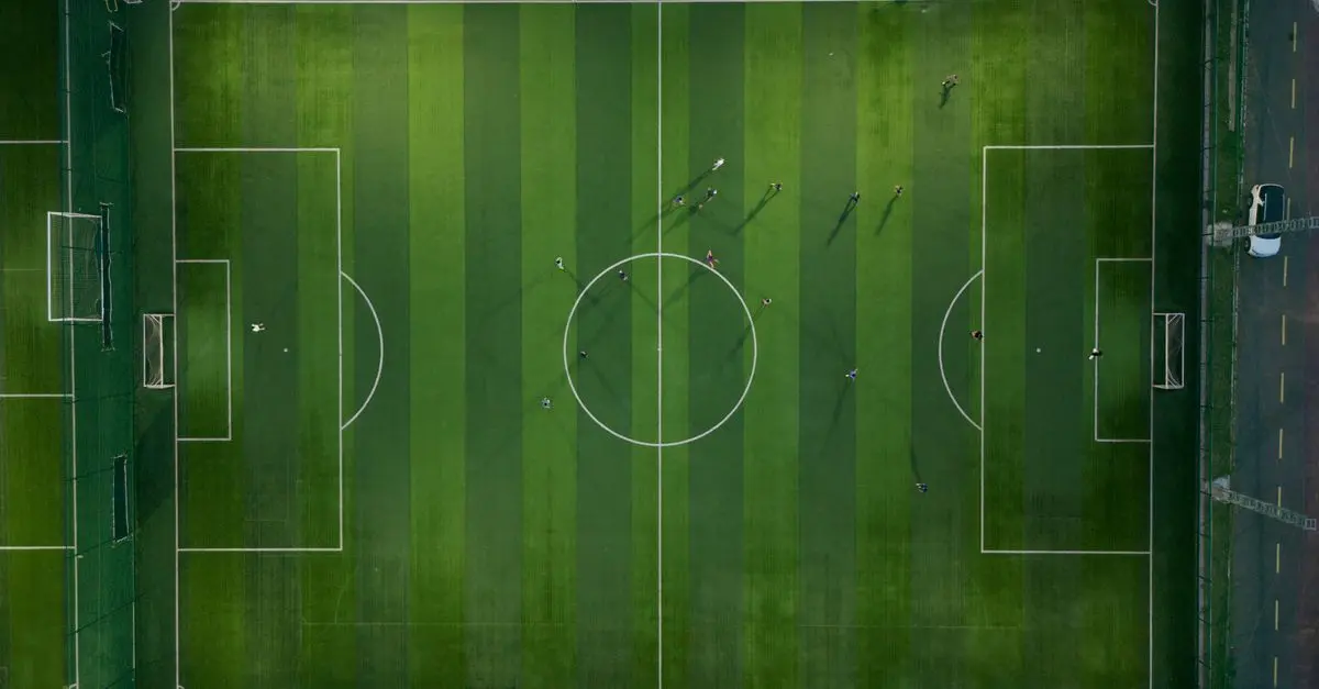 Les footballeurs à suivre en 2026 : talents émergents