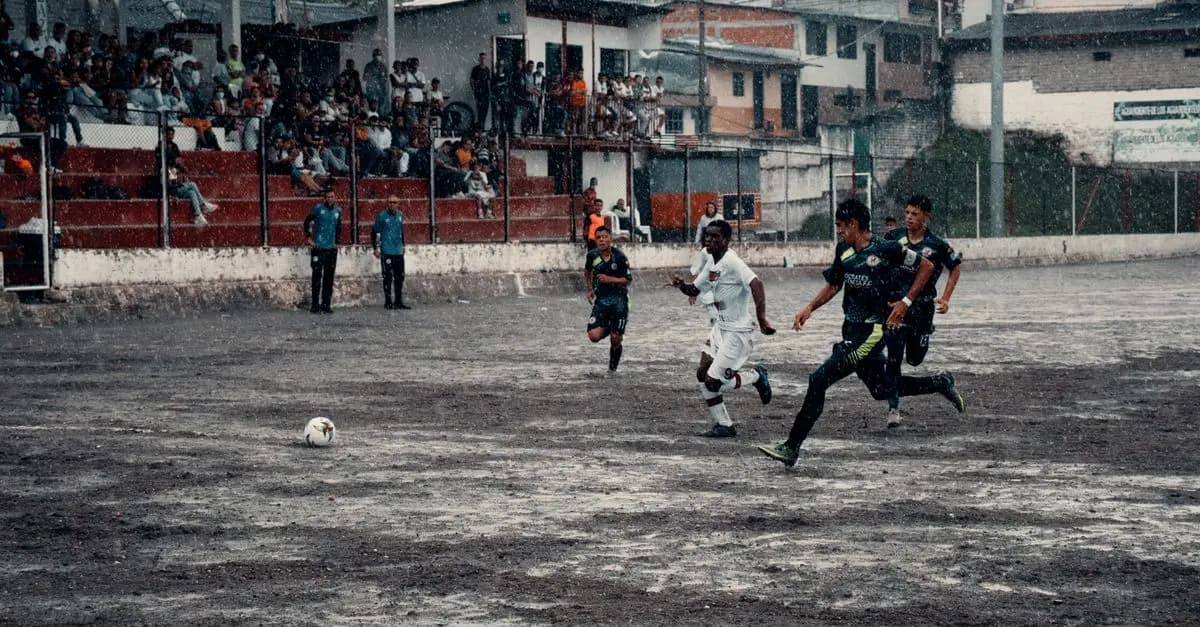 Les 10 footballeurs qui font résonner le football mondial